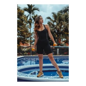 ENTERIZO DEPORTIVO CORTO COLECCIÓN LADIES ONE OLA-LA